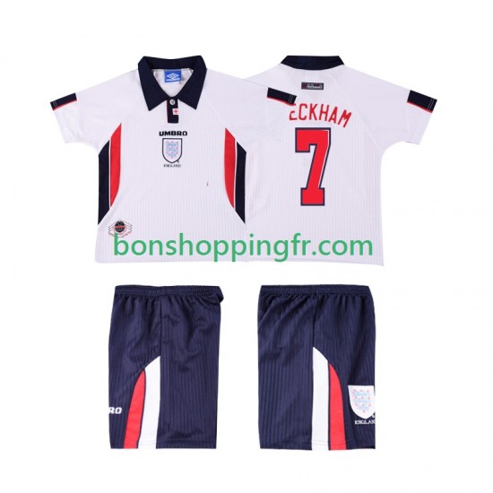 Maillot Rétro Domicile Angleterre Beckham 7 1998 Manches Courtes Jeune Enfant(+shorts) Maillot Rétro Domicile Angleterre Beckham 7 1998 Manches Courtes Jeune Enfant(+shorts)