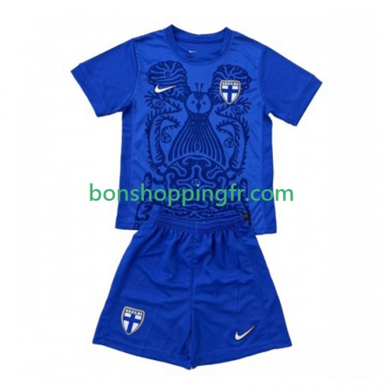 Maillot Extérieur Finlande 2025 Manches Courtes Jeune Enfant(+shorts) Maillot Extérieur Finlande 2025 Manches Courtes Jeune Enfant(+shorts)