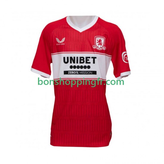 Maillot Domicile Middlesbrough 2025-2026 Manches Courtes Homme Maillot Domicile Middlesbrough 2025-2026 Manches Courtes Homme