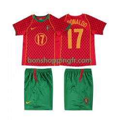 Maillot Rétro Domicile Portugal Cristiano Ronaldo 17 2004 Manches Courtes Jeune Enfant(+shorts)