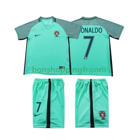 Maillot Rétro Extérieur Portugal Cristiano Ronaldo 7 2016 Manches Courtes Jeune Enfant(+shorts) Maillot Rétro Extérieur Portugal Cristiano Ronaldo 7 2016 Manches Courtes Jeune Enfant(+shorts)