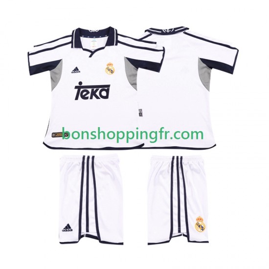 Maillot Rétro Domicile Real Madrid 2001 2002 Manches Courtes Jeune Enfant(+shorts) Maillot Rétro Domicile Real Madrid 2001 2002 Manches Courtes Jeune Enfant(+shorts)