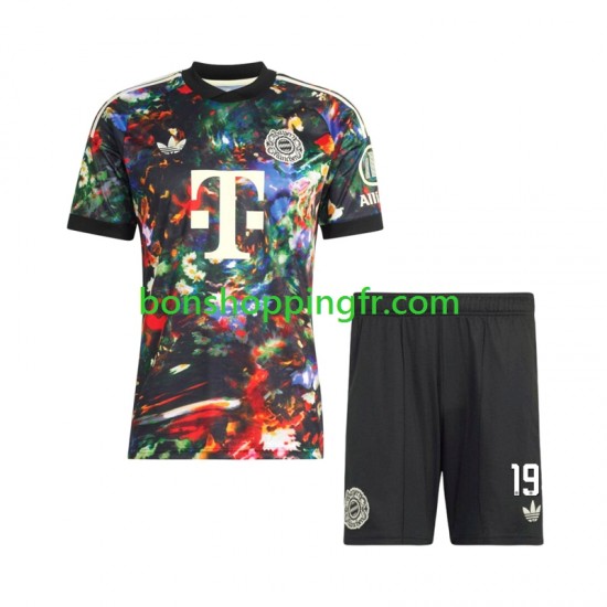 Maillot Domicile Bayern Munich Alphonso Davies 19 Oktoberfest 2026-2027 Manches Courtes Jeune Enfant(+shorts)