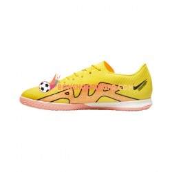 Nike Air Zoom Mercurial Vapor XV Academy IC Halle Lucent Chaussures de football Rose Jaune