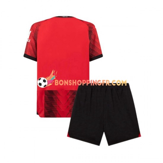 Maillot Domicile AC Milan 2023-2024 Manches Courtes Jeune Enfant(+shorts)