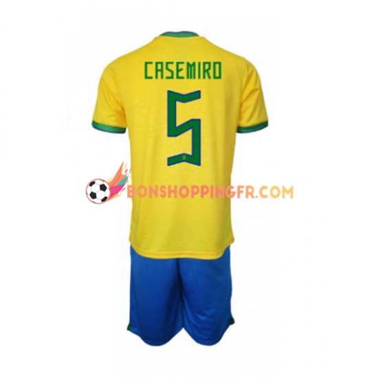 Maillot Domicile Brésil Casemiro 5 Coupe du Monde 2022 Manches Courtes Jeune Enfant(+shorts)