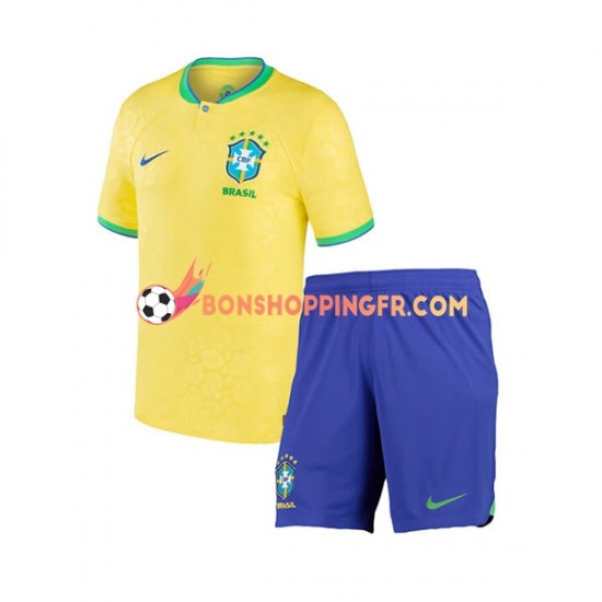 Maillot Domicile Brésil Coupe du Monde 2022 Manches Courtes Jeune Enfant(+shorts)