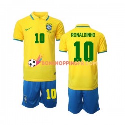 Maillot Domicile Brésil Ronaldinho 10 Coupe du Monde 2022 Manches Courtes Jeune Enfant(+shorts)