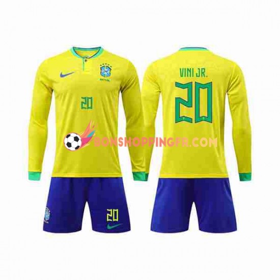 Maillot Domicile Brésil Vinicius Junior 20 Coupe du Monde 2022 Manches Longues Jeune Enfant(+shorts)