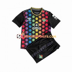 Maillot Domicile Real Betis Gardien 2023-2024 Manches Courtes Jeune Enfant(+shorts)