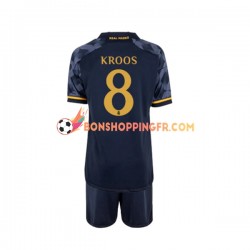 Maillot Extérieur Real Madrid Toni Kroos 8 2023-2024 Manches Courtes Jeune Enfant(+shorts)