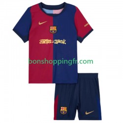 Maillot Domicile FC Barcelone TRAVIS SCOTT 2024-2025 Manches Courtes Jeune Enfant(+shorts)