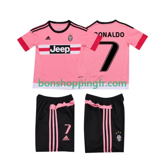 Maillot Rétro Extérieur Juventus Cristiano RONALDO 7 2015 2016 Manches Courtes Jeune Enfant(+shorts) Maillot Rétro Extérieur Juventus Cristiano RONALDO 7 2015 2016 Manches Courtes Jeune Enfant(+shorts)