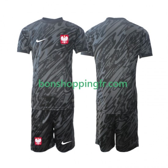 Maillot Extérieur Pologne Gardien 2024 Manches Courtes Jeune Enfant(+shorts) Maillot Extérieur Pologne Gardien 2024 Manches Courtes Jeune Enfant(+shorts)
