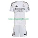 Maillot Domicile Real Madrid 2025-2026 Manches Courtes Jeune Enfant(+shorts) Maillot Domicile Real Madrid 2025-2026 Manches Courtes Jeune Enfant(+shorts)