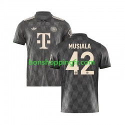 Maillot 4ème Bayern Munich MUSIALA 42 Octoberfest 2024-2025 Manches Courtes Homme